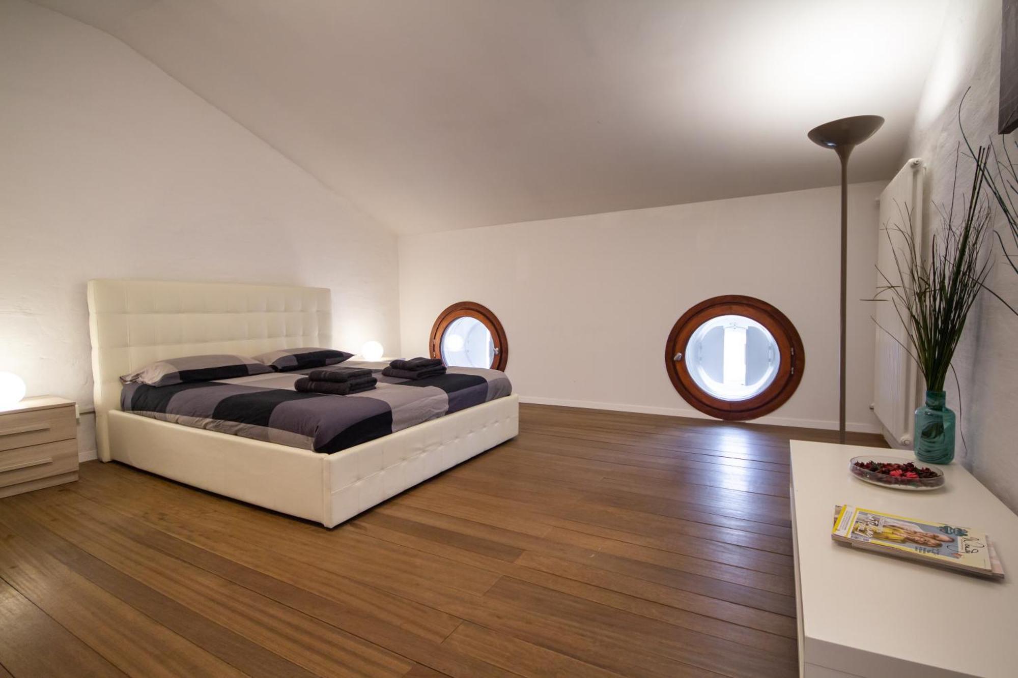 Attic Floor Venice Apartment ميستر المظهر الخارجي الصورة